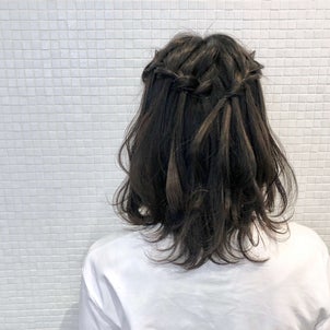 ウォーターフォールのハーフアップ hair arrange & hair setの画像