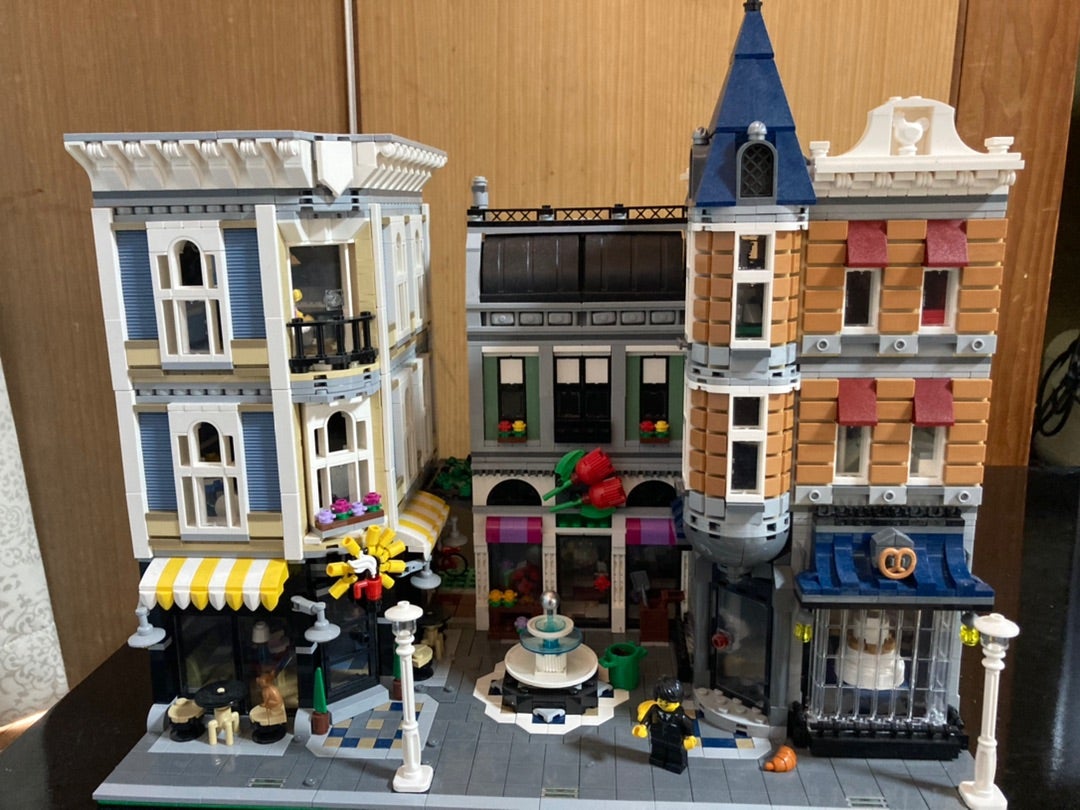 LEGO 10255 にぎやかな街角 | 小さな幸せを探すブログ