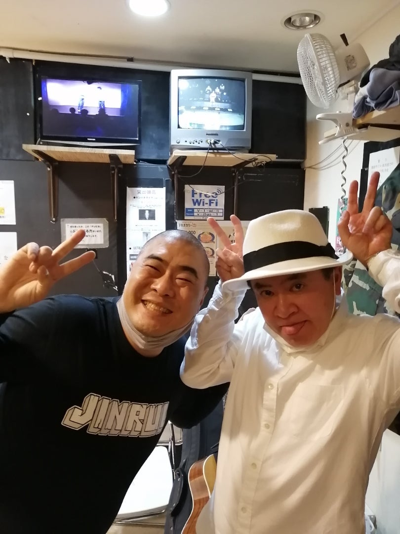 かがやでーす