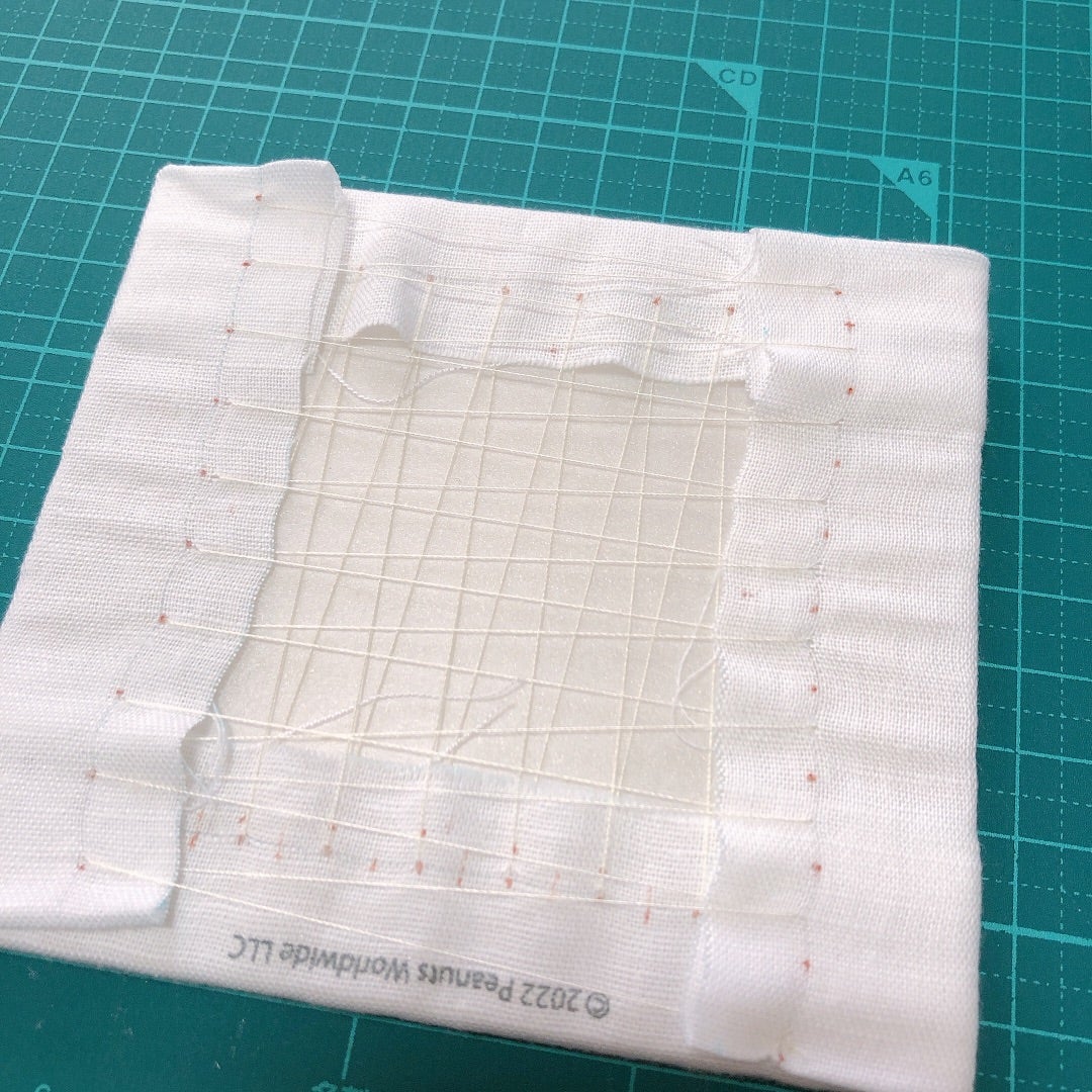 スヌーピー刺しゅう 4号「グッズ:ミニフレーム②」裏糸スケスケ スヌーピー刺しゅう 4号「グッズ:ミニフレーム②」裏糸スケスケ
