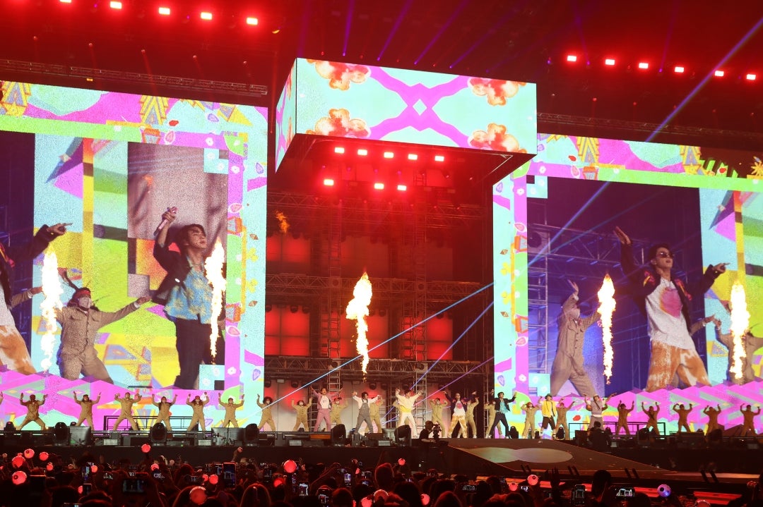 BTS PTD LASVEGAS限定パーカー Lサイズ-