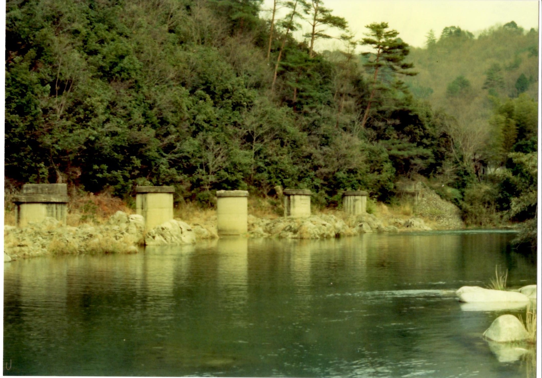 塩江温泉鉄道 廃線後の昭和54年(1979)3月に撮影された貴重な 塩江温泉鉄道 廃線後の昭和54年(1979)3月に撮影された貴重な