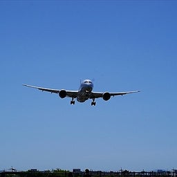 画像 晴天の飛行場から・・・・GW の記事より 5つ目