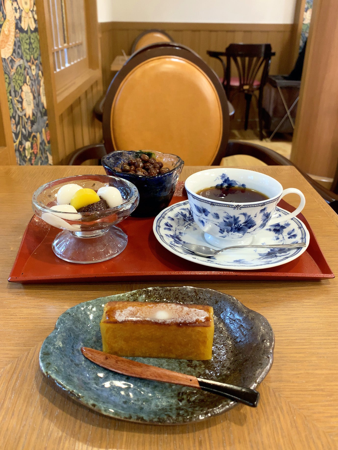 浅草 舟和喫茶室 焼き芋ようかんと甘味セット | ひとりでもまめ 浅草 舟和喫茶室 焼き芋ようかんと甘味セット | ひとりでもまめ