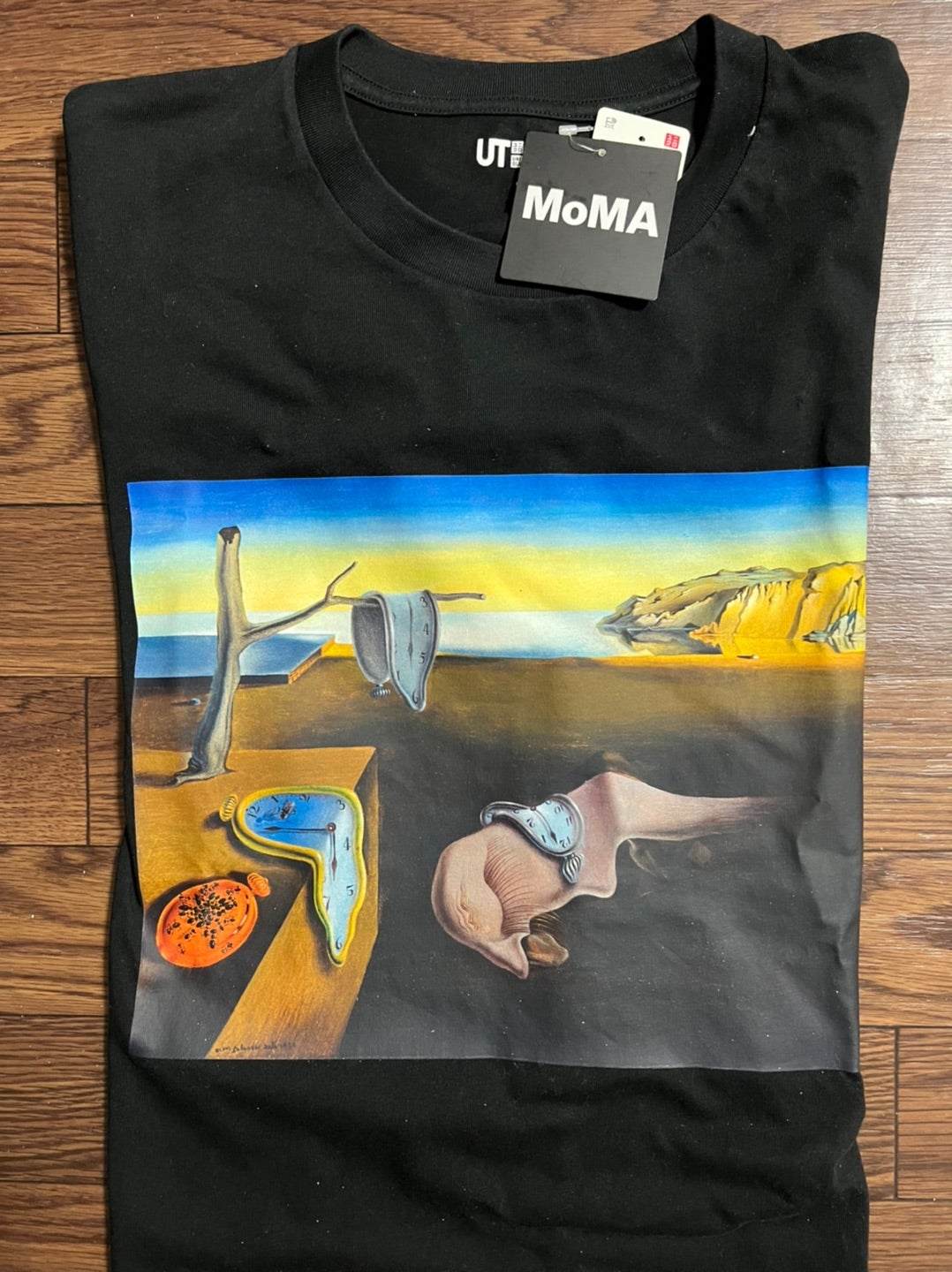 桑田佳祐さん着用のユニクロのTシャツをコレクション | HK01の徒然ブログ