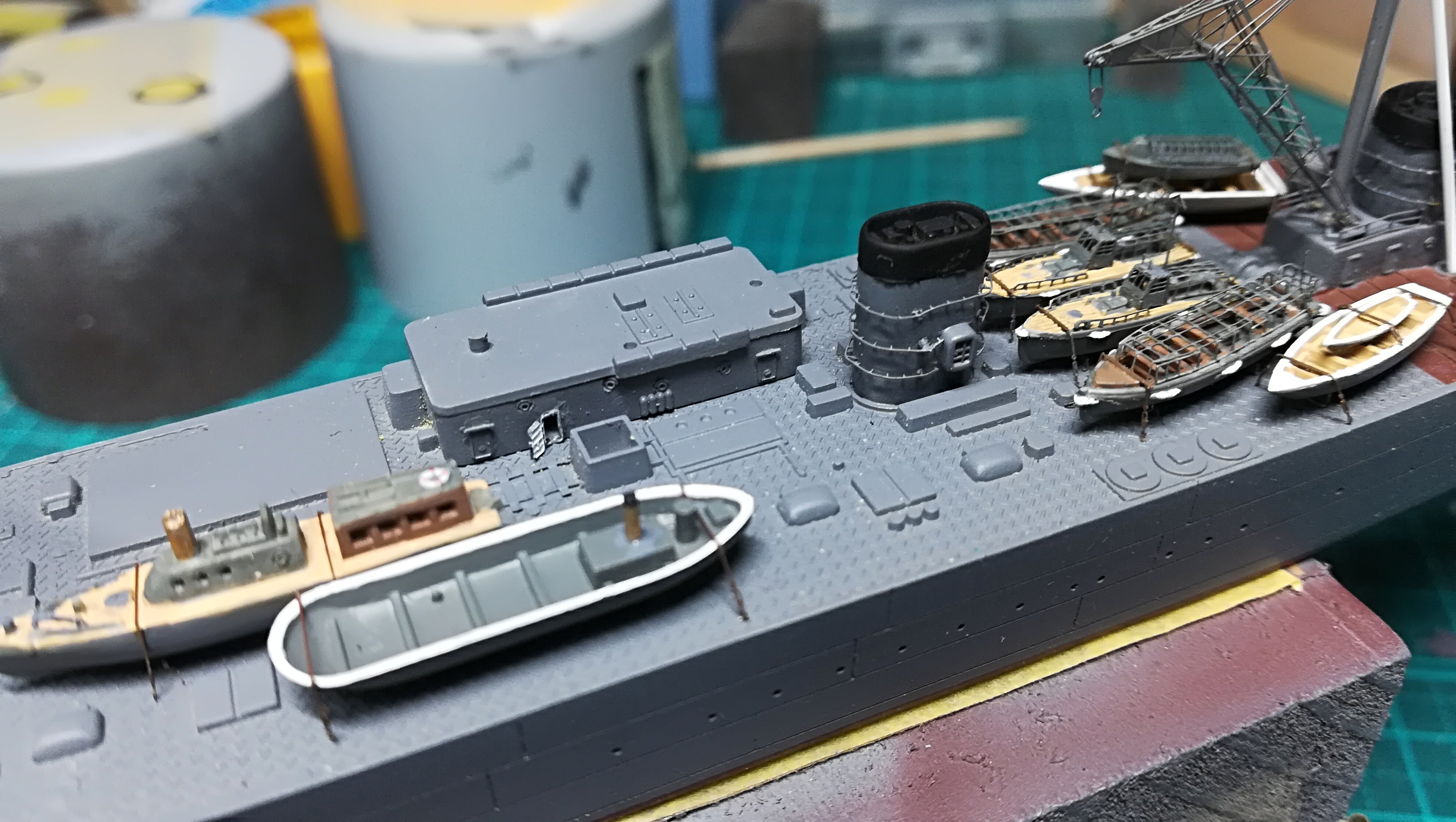 プラモさん！1/700日本海軍 戦艦 大和 最終時 建造中！