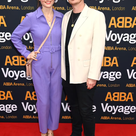 ABBA Voyage オープニングパフォーマンスで大々的、超豪華で印象的なファッションショー！の記事より