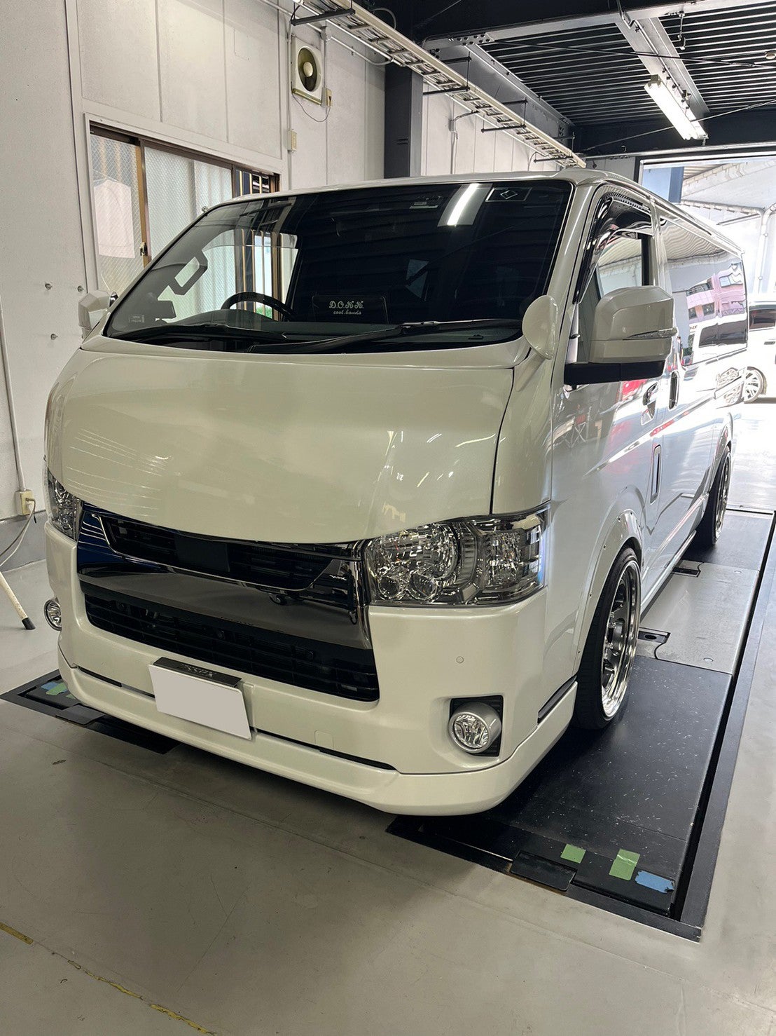 ハイエースカスタム】乗り心地カウンセリングご来店☆14段 ハイエースカスタム】乗り心地カウンセリングご来店☆14段
