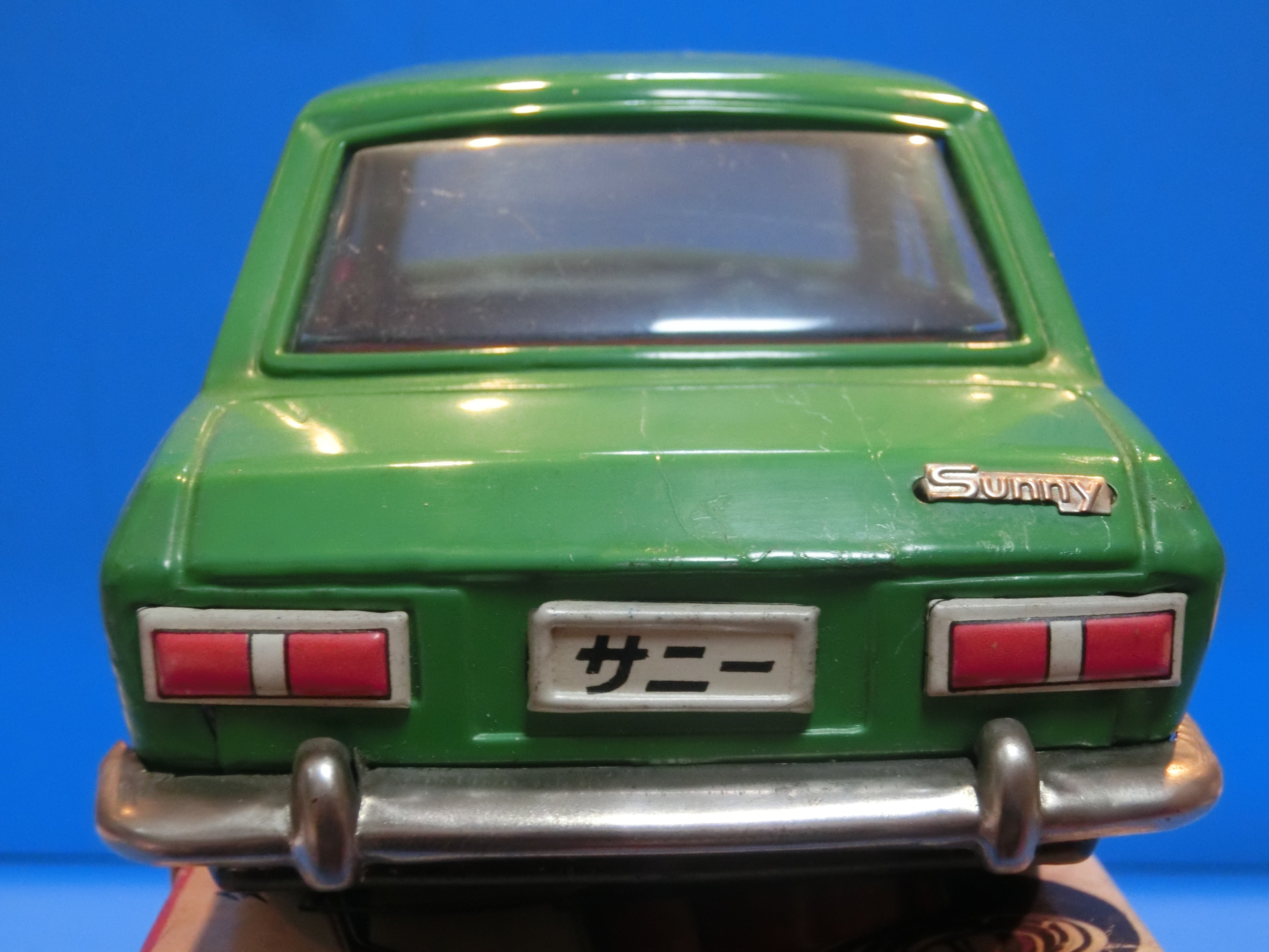 ☆1966年イチコー初代サニー1000デラックスB10 ～ ブリキ自動車
