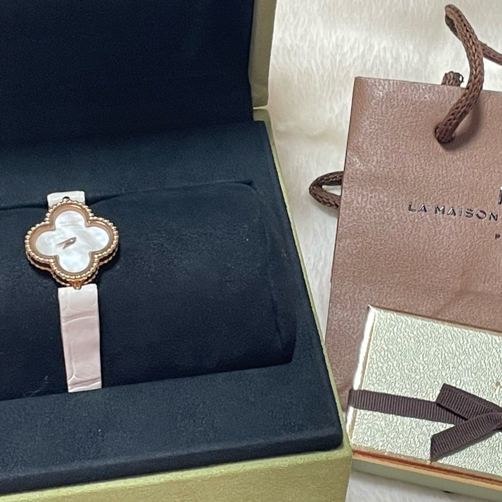 ヴァンクリ】時計のベルト交換してみた♡ 金融OLブログ(ファッション・美容・お金・グルメ)