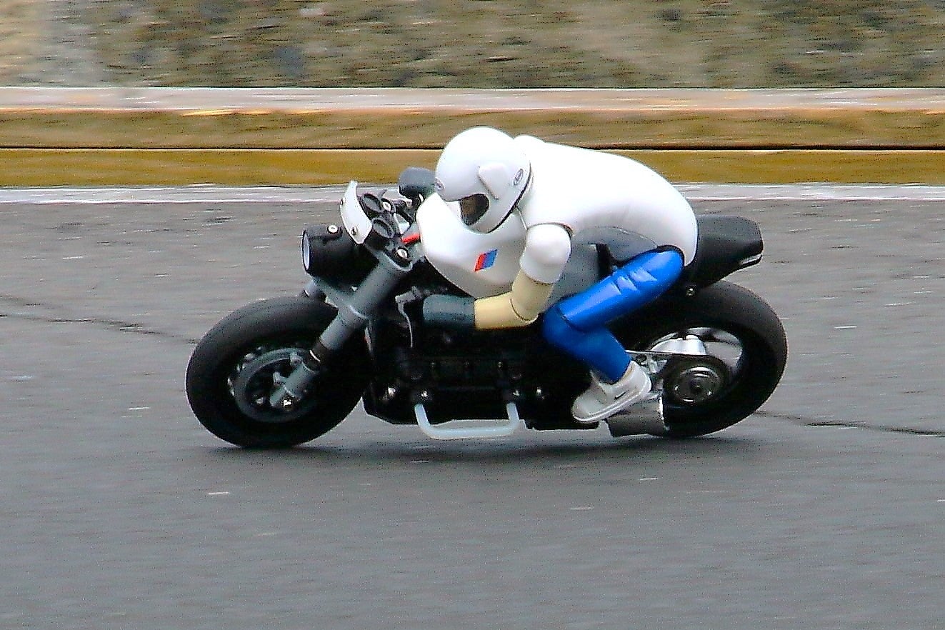 ハンングオンレーサー カフェレーサーコンバージョンキットを ハンングオンレーサー カフェレーサーコンバージョンキットを