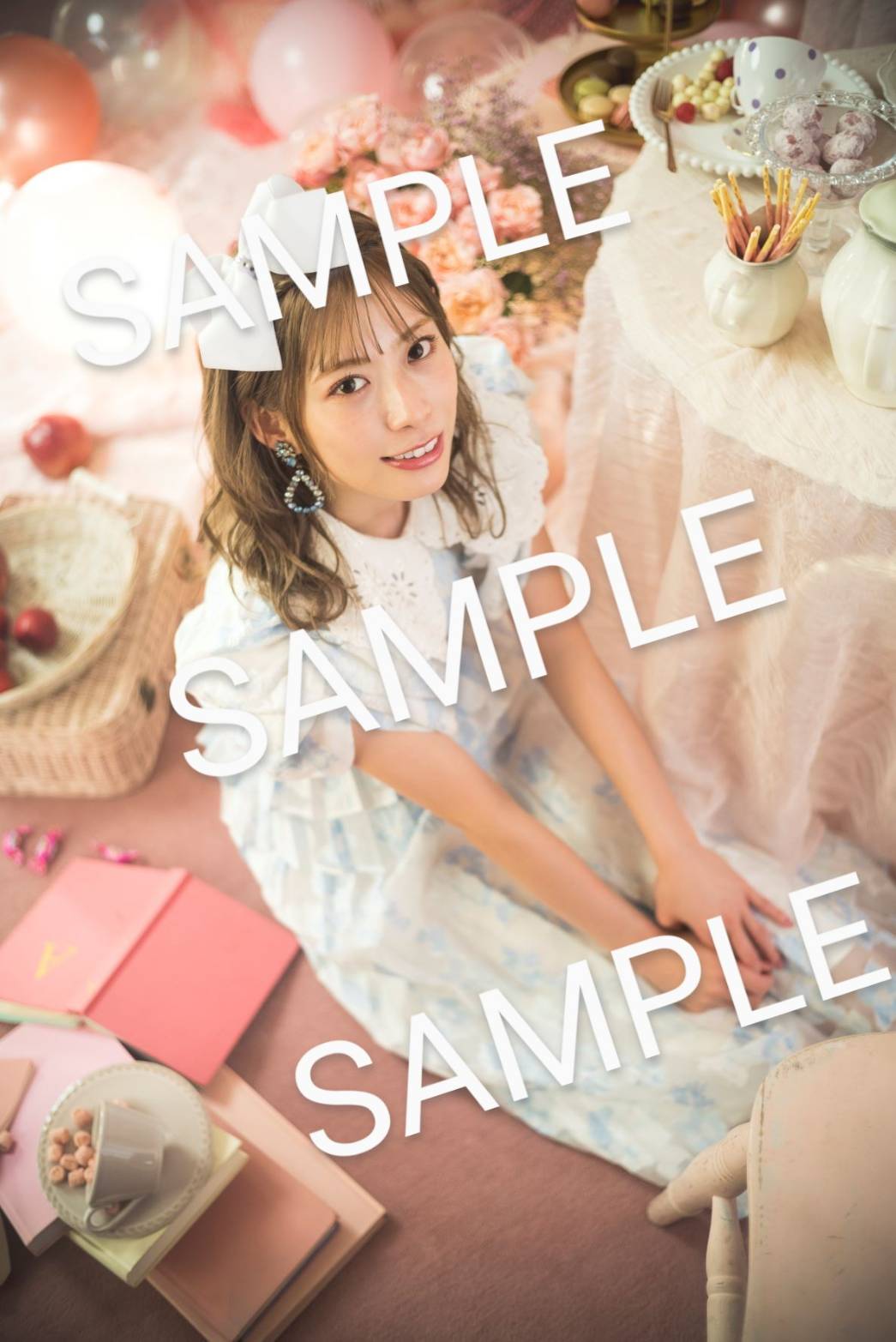 BOOK】『日向坂46 東村芽依1st写真集 見つけた』 発売記念パネル展