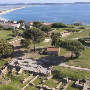 Site archéologique d’Olbia 南仏イエール、海が目の前オルビア遺跡群の画像