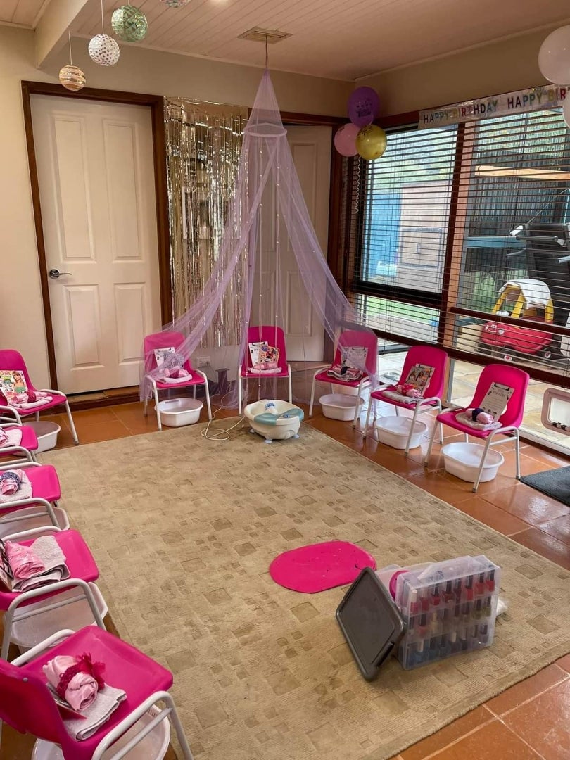 Spa party discount