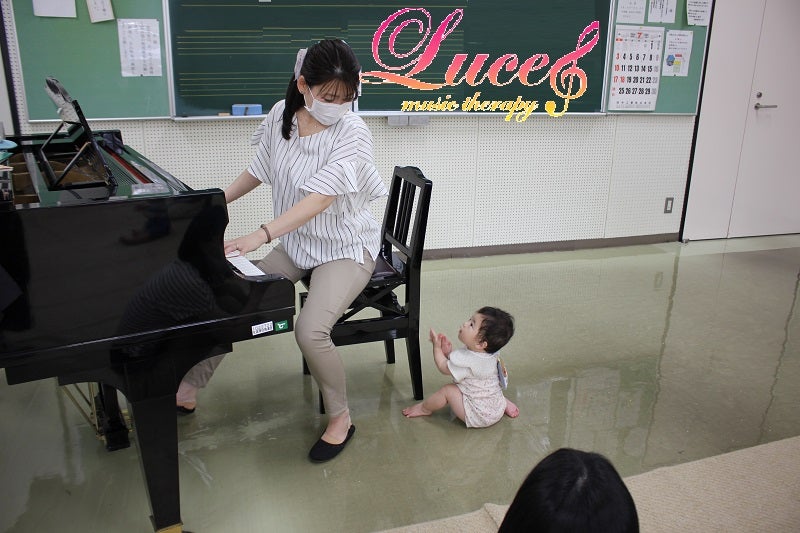 ピアノ大好き！　0歳児から始める乳幼児リトミック教室　姫路市ルーチェリトミック