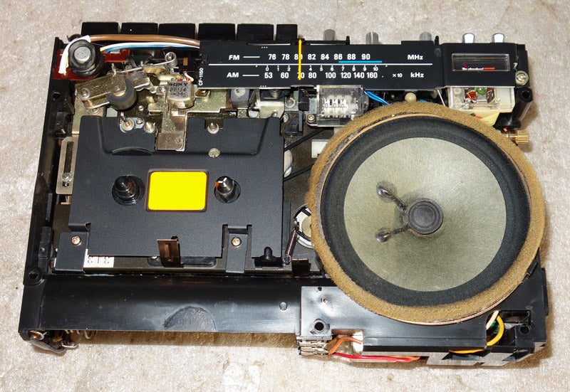 状態良好 SONY CF-1150 ラジカセ AM/FM受信OK ケース付き (80s 状態良好 SONY CF-1150 ラジカセ AM/FM受信OK ケース付き (80s