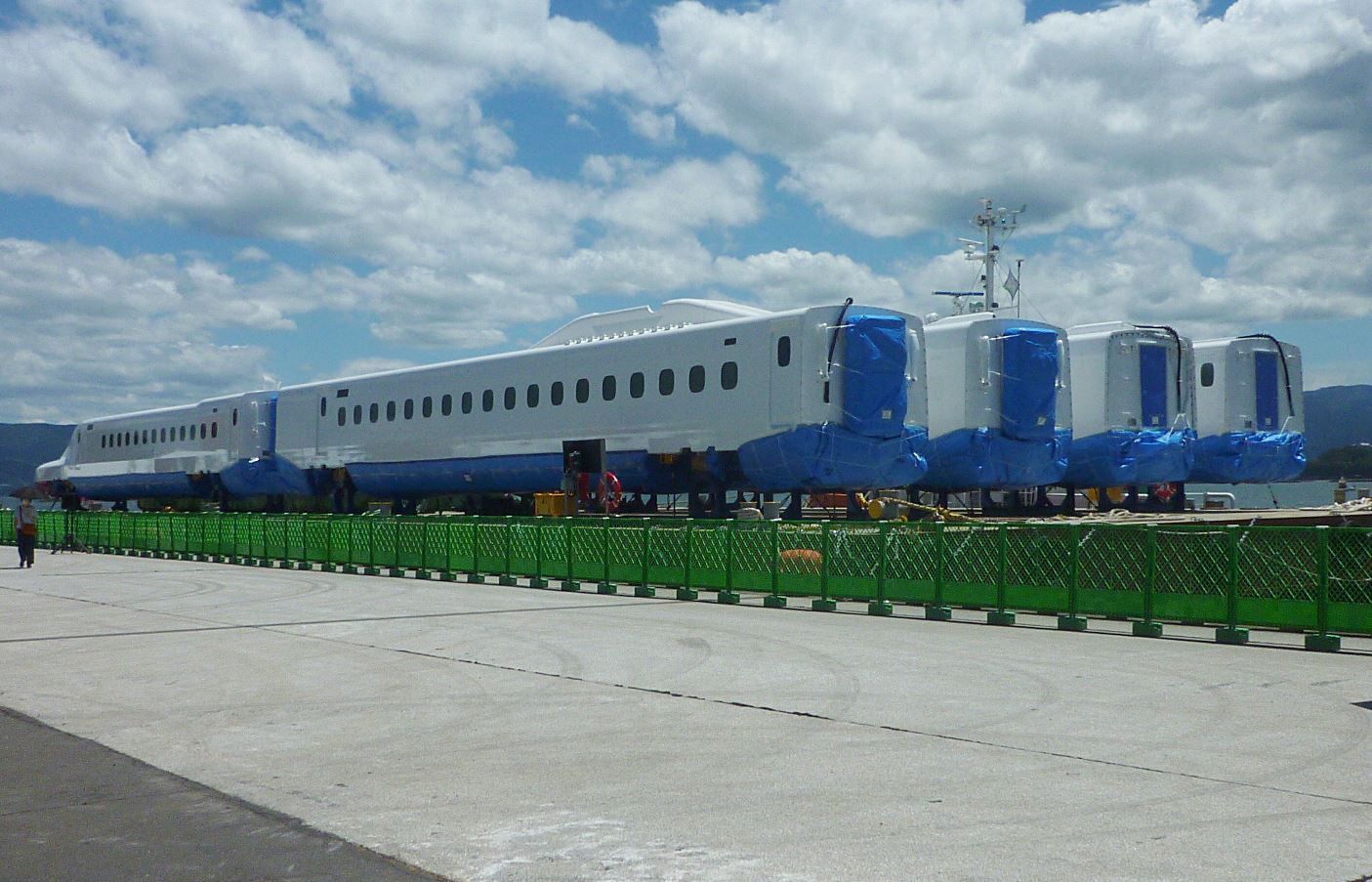 番外 新幹線無縁の地に新幹線車両が!N700S系新幹線電車 番外 新幹線無縁の地に新幹線車両が!N700S系新幹線電車