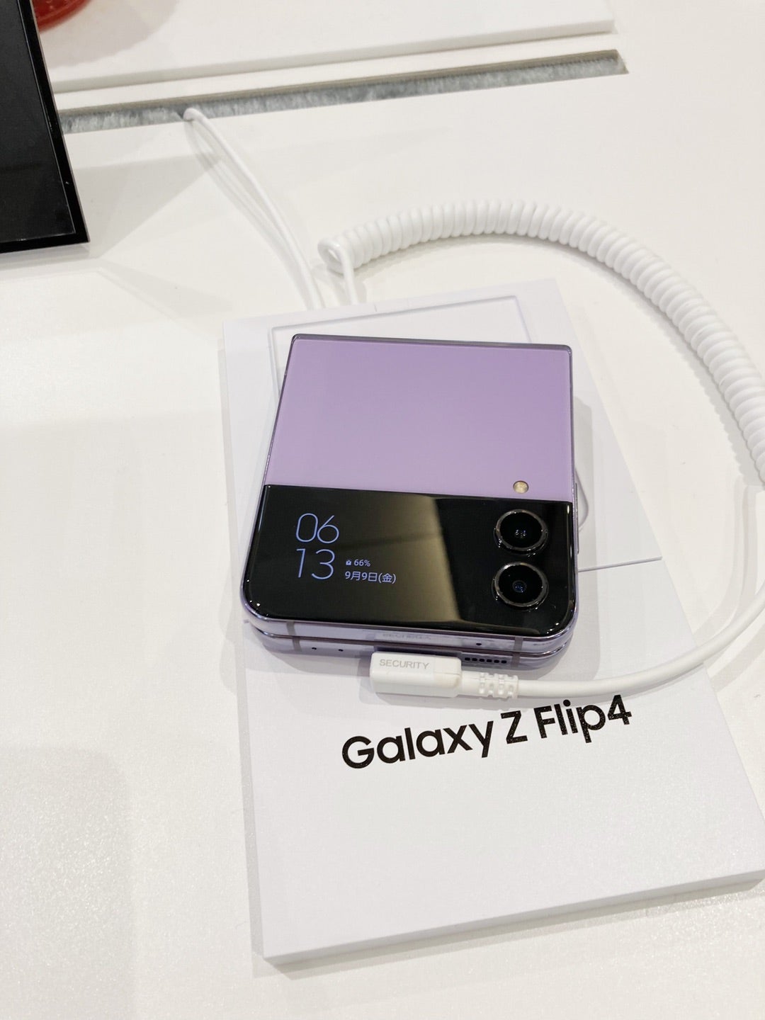 値下げ中】galaxy z flip 4 512GB ブラック 韓国版 - consulsenmadrid.com