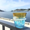長崎港をバックに　グラスのご紹介です。の画像