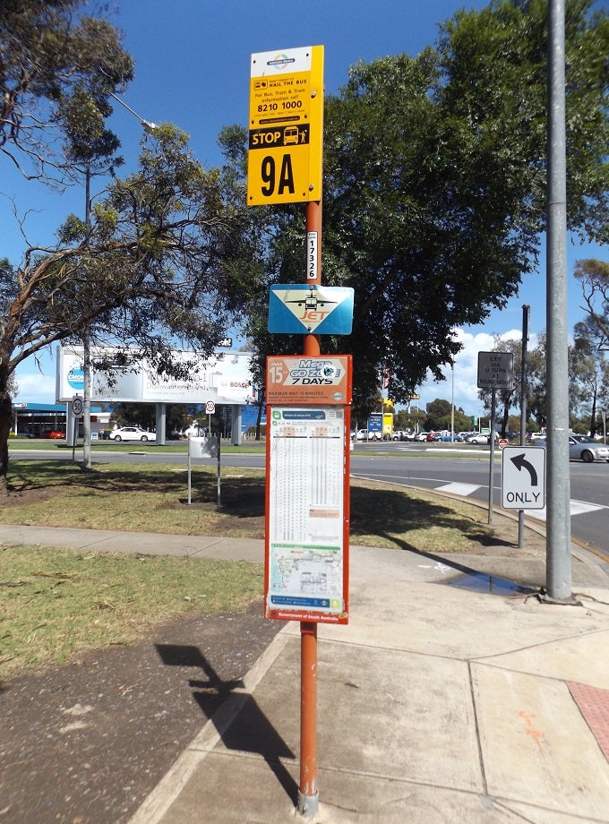 番号だけの Bus 停 (Adelaide) | oneway-ticket4989のブログ