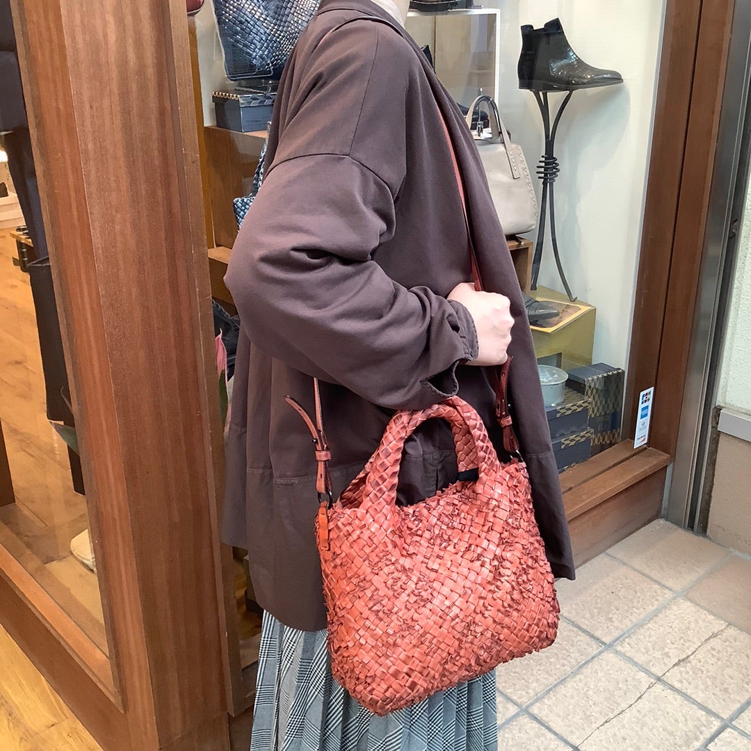 エクルベージュ 最終 j.s Luxe FALORNI ウォッシュド レザー バッグ