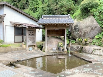 鳥取県東伯郡「宇野地蔵ダキ」の湧水 キキの家