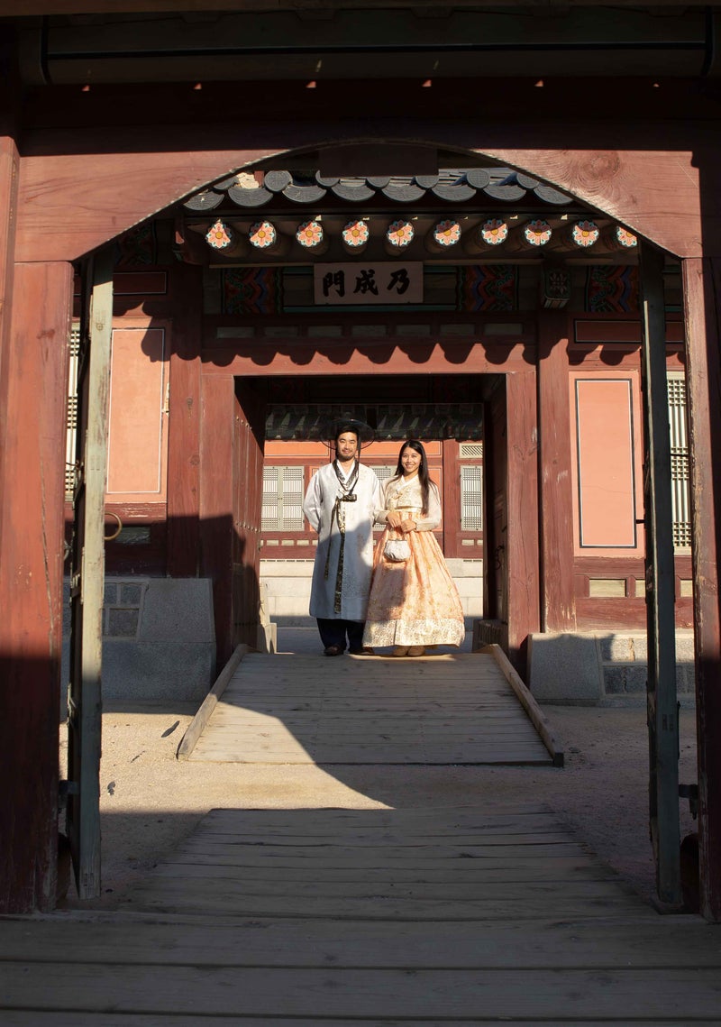 2921 景福宮で外国人のカップルを交渉して撮影しました Wisdom559