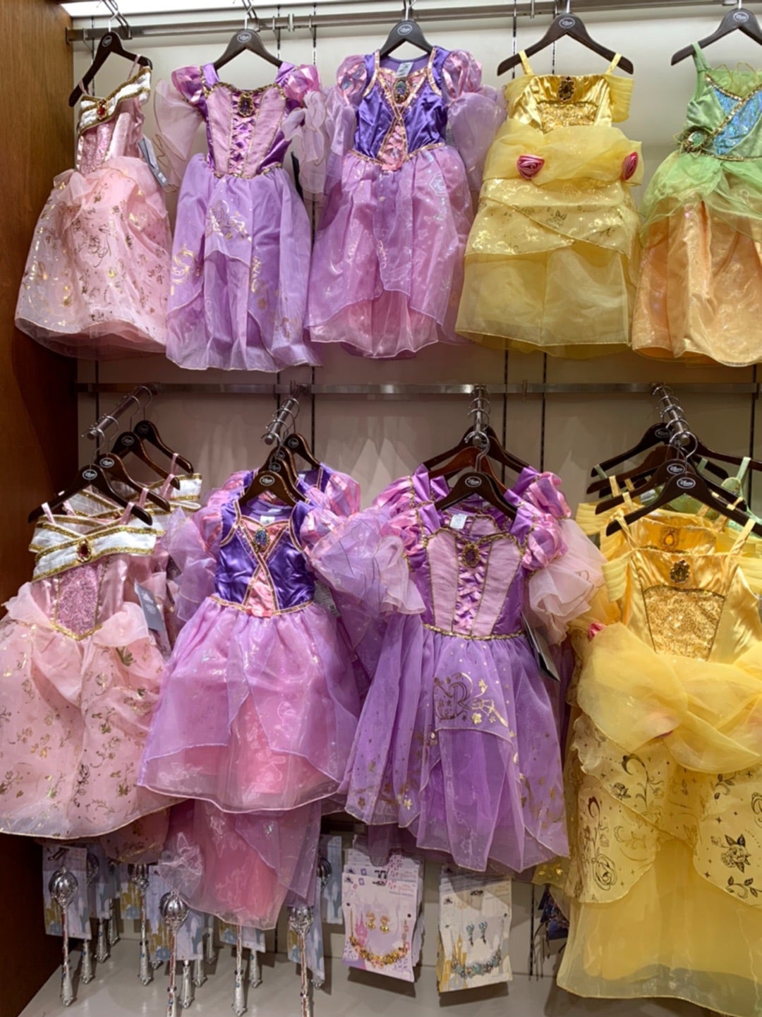 ディズニーストア♡プリンセスドレスでハロウィン！ | RママのDisney 