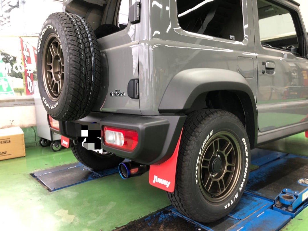 JB74ジムニーシエラ 柿本マフラーをイン‼️ | タイヤ館国立 だー JB74ジムニーシエラ 柿本マフラーをイン‼️ | タイヤ館国立 だー