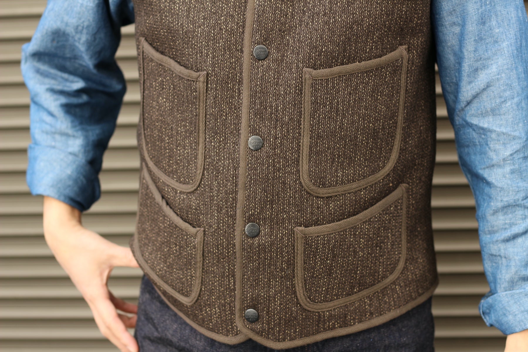 BROWN'S BEACH】EARLY VEST 実名復刻の名作ベスト | スマクロ BROWN'S BEACH】EARLY VEST 実名復刻の名作ベスト | スマクロ