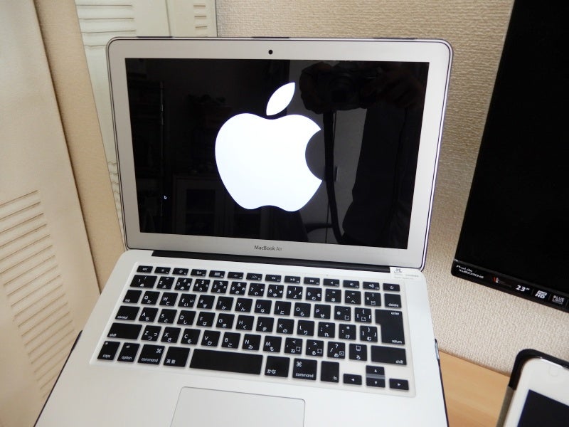 アップル信者 アップル教 　MacBook Air