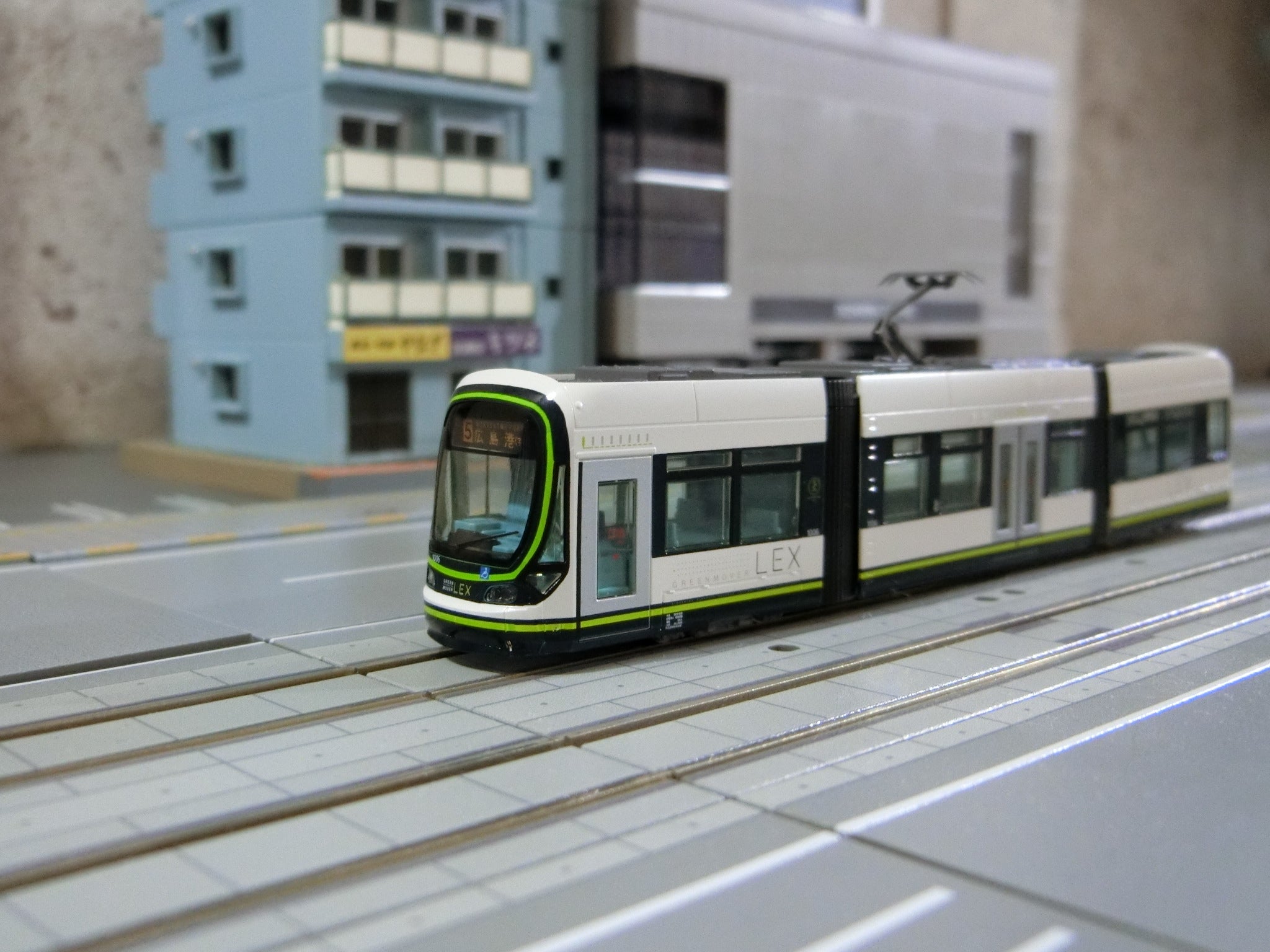 KATO「広島電鉄１０００形（グリーンムーバーLEX）」 | きままな鉄道模型