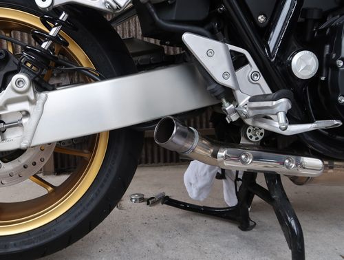 CB1300SBのマフラー交換! 他チョイ小物など付けた。 | バイクの