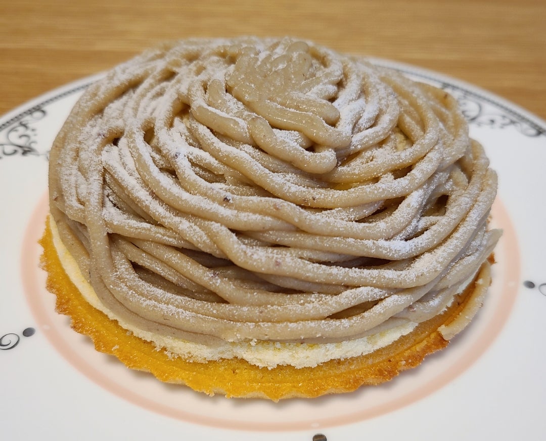 茨城県新物栗のモンブランバターケーキ 自家製ジャンドゥーヤ仕立て 
