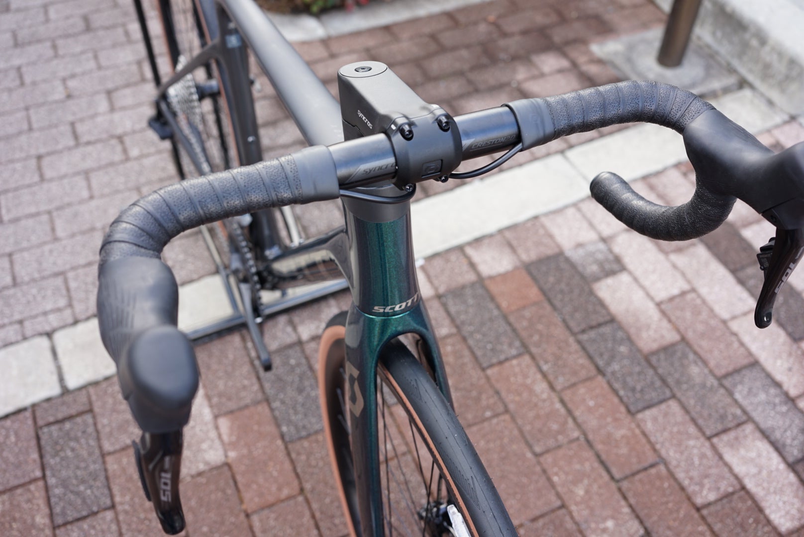 SCOTT ADDICT 20 BLUE 105 Di2完成車 アウトレット品入荷 SCOTT ADDICT 20 BLUE 105 Di2完成車 アウトレット品入荷