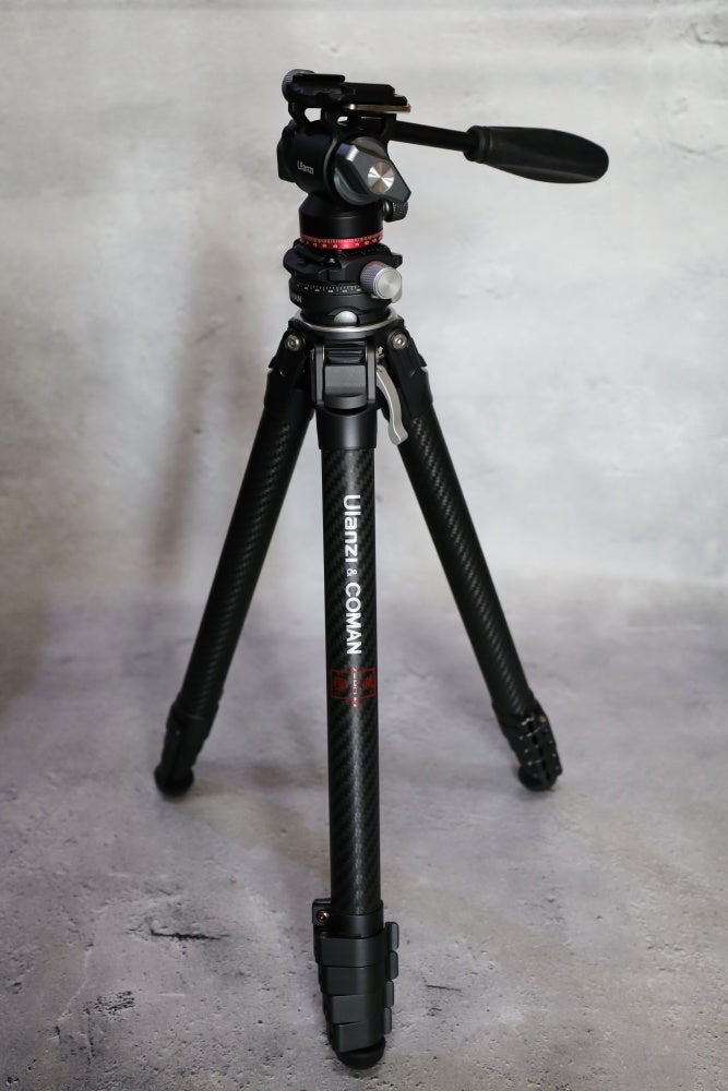 スタニングルアー SWFOTO T3240CM 三脚 カメラ カーボンビデオカメラ三脚4段 耐荷重25kg 