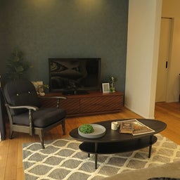 画像 洋風なかわいいお家にかわいいチェアとソファを提案！アンティーク風な家具をチョイスしたコーデ の記事より 11つ目