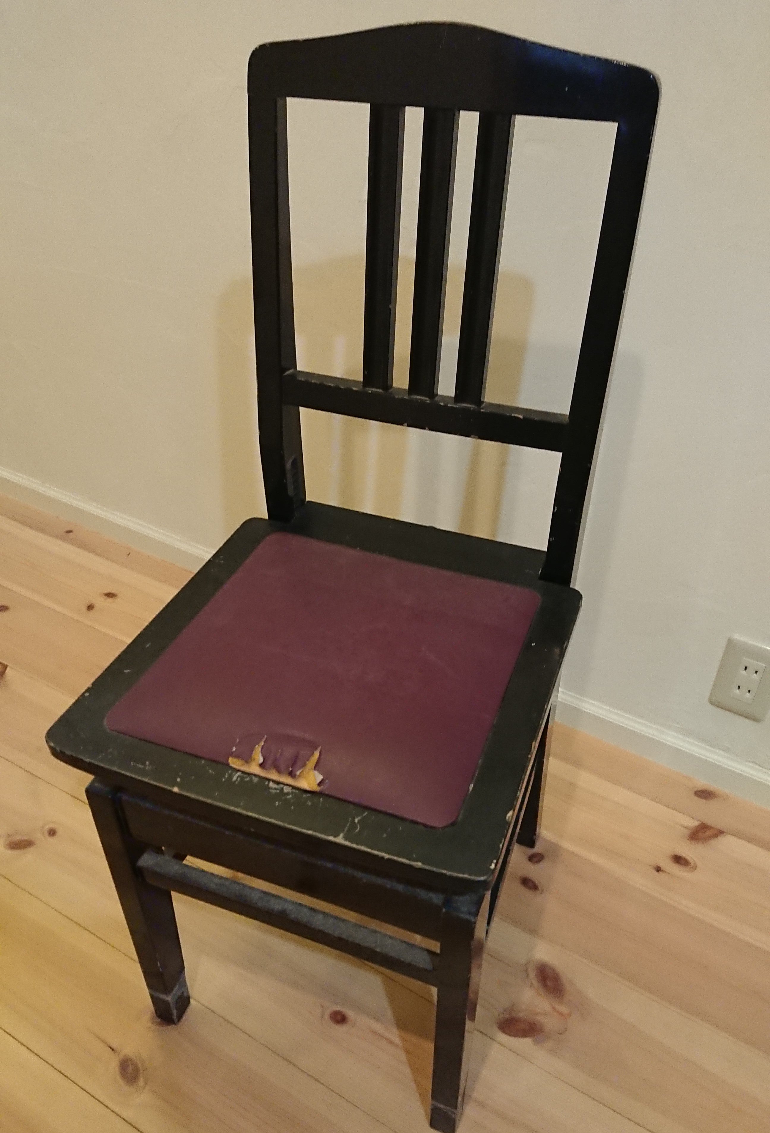 ピアノ椅子(トムソン椅子)の再生品 | 晴海堂のブログ