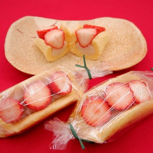 苺の和菓子「ひないちご」の画像