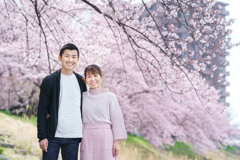桜シーズンに静岡県のカメラマンが撮影した家族写真
