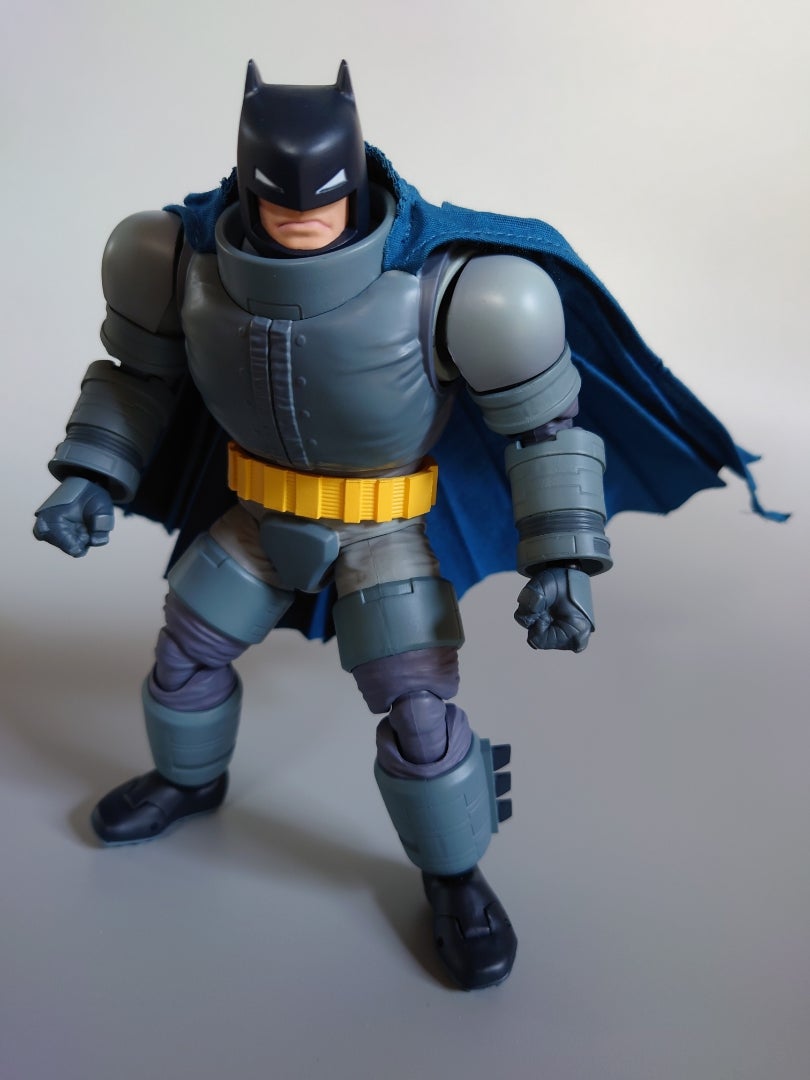 MAFEX アーマードバットマン ダークナイトリターンズ版 | kazのブログ