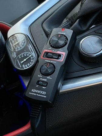 歳甲斐無く、サブウーファいれちゃいました♪【KENWOOD KSC 歳甲斐無く、サブウーファいれちゃいました♪【KENWOOD KSC
