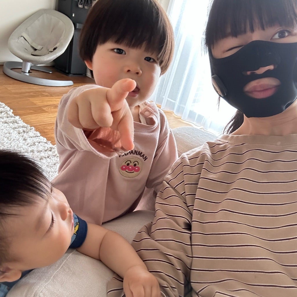 めちゃくちゃカッコいい美顔器ついに発売開始…! | 桃 めちゃくちゃカッコいい美顔器ついに発売開始…! | 桃