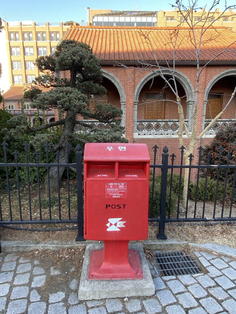 明洞聖堂の郵便ポスト