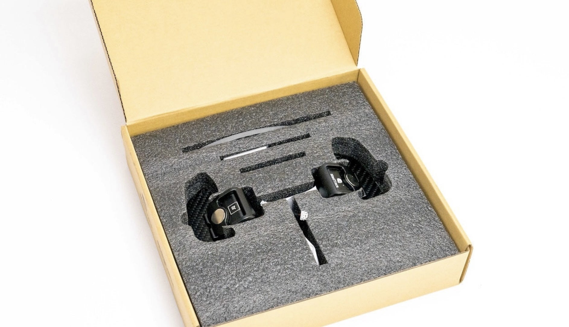 JQ Werks Madtrace® Clubsport 磁気パドルシフター カーボン JQ Werks Madtrace® Clubsport 磁気パドルシフター カーボン