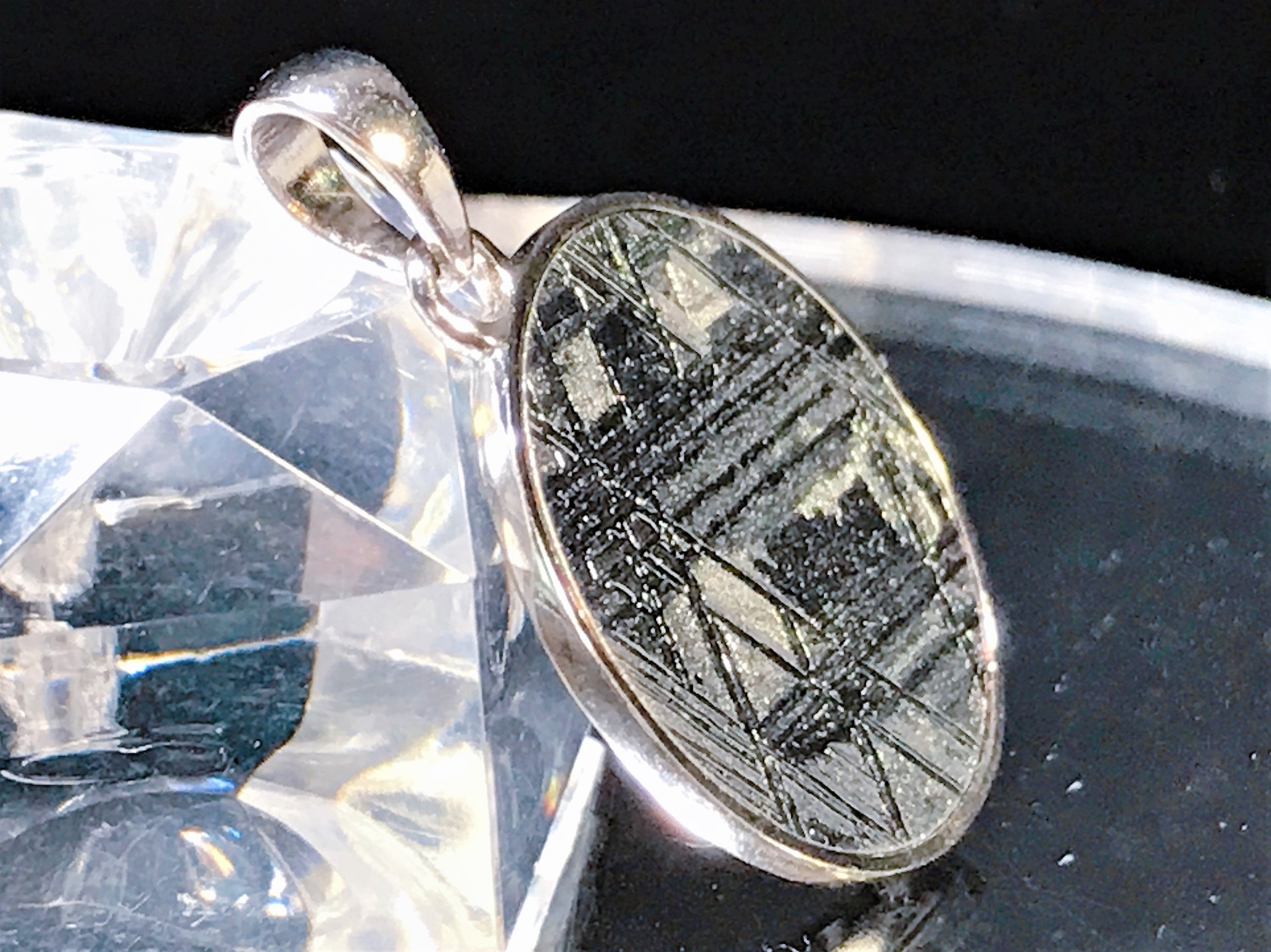 ✨新商品✨ギベオン隕石（ペンダントトップ／円型） | 天然石の店ふう