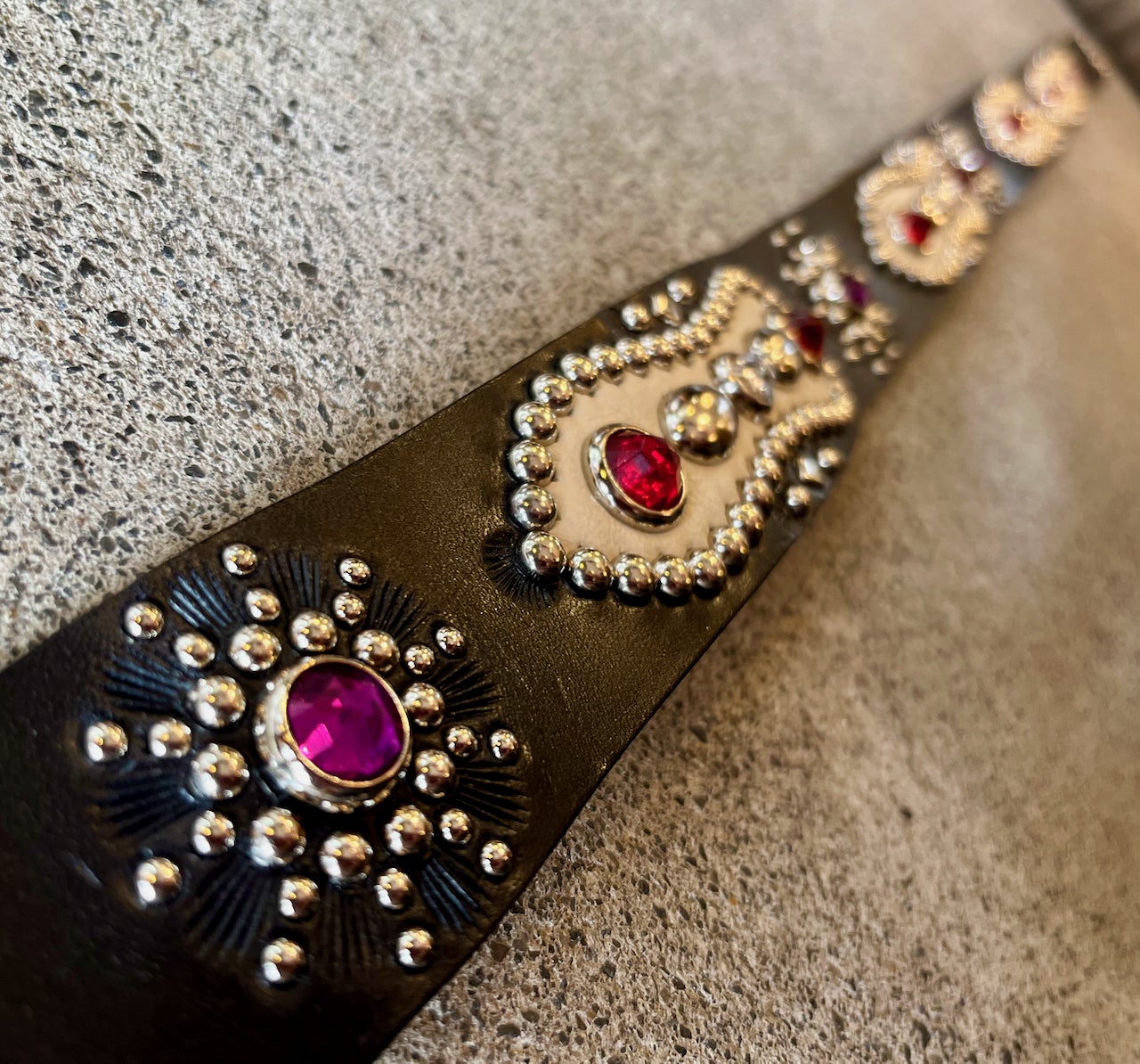 Vintage Pattern Studs Belt | hapstoreのブログ Vintage Pattern Studs Belt | hapstoreのブログ