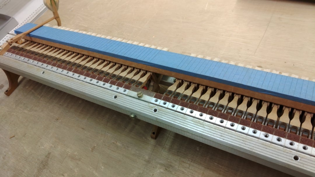 ヤマハのグランドピアノ「G2E」オーバーホール…ハンマー交換