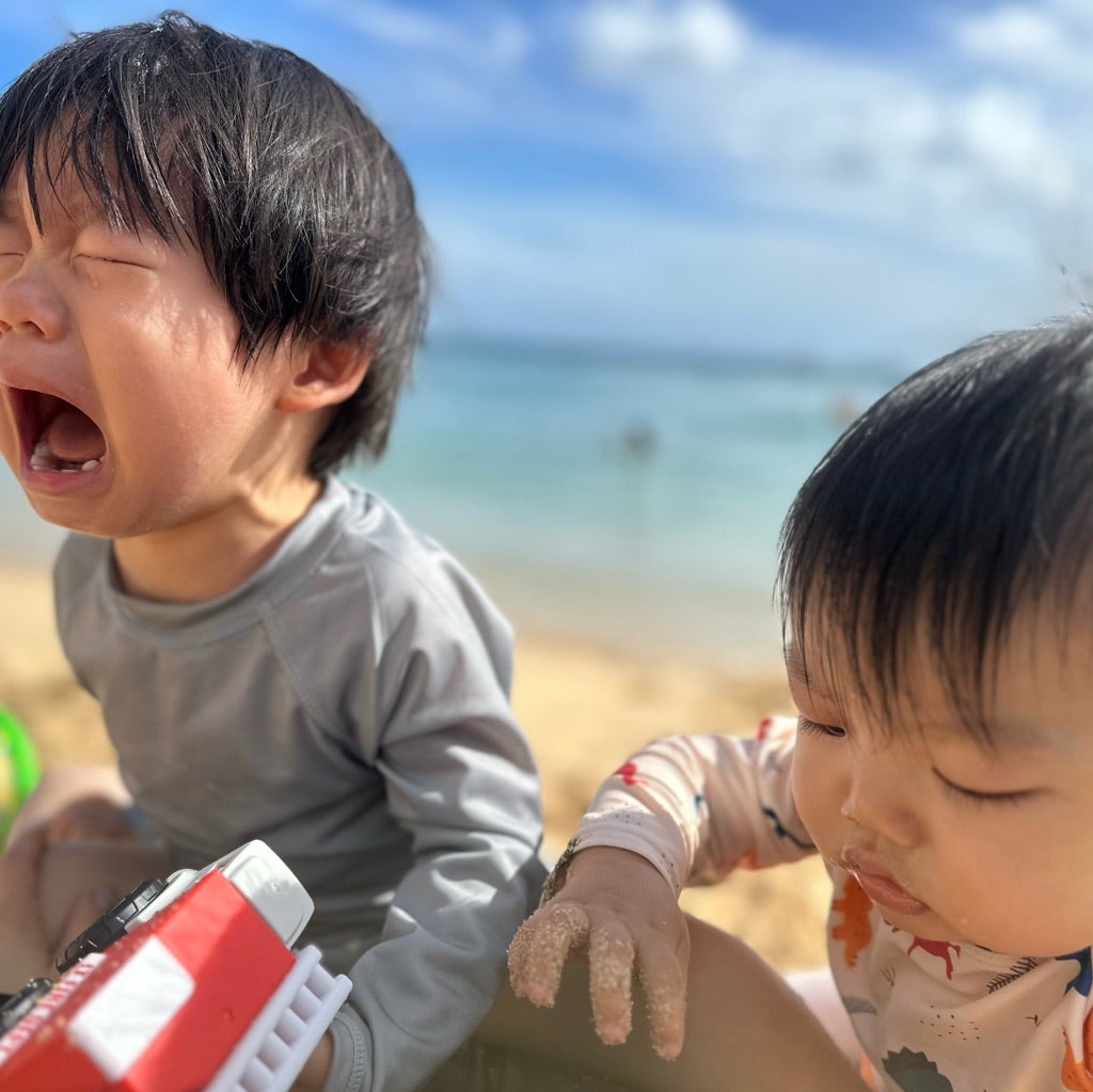 1歳2歳、初めての海！ワイキキビーチにて！ 桃オフィシャルブログ Powered by Ameba