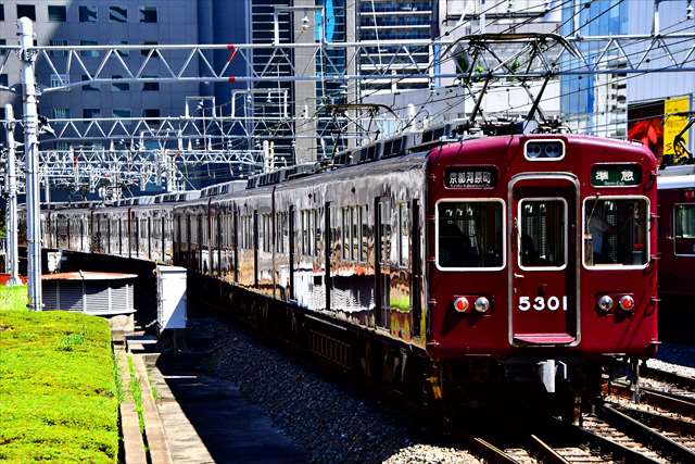 阪急宝塚線・京都線・神戸線の3線を酷暑の大阪梅田で撮る2と神戸